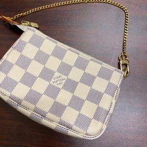 ‼️Sold‼️💯Louis Vuitton Mini Pochette Damien Azur